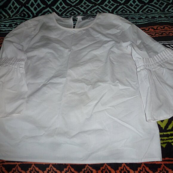 Sexy - super cute  Marled Womens Bell Sleeve Poplin Top sz L - Picture 6 of 9